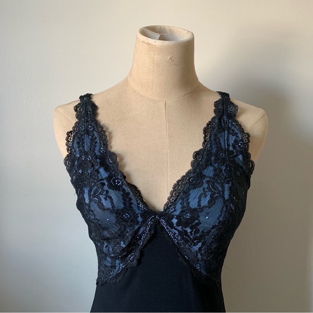 Express Dark Navy/Black Delicate Lace Detailing on Bust Top - Picture 2 of 4